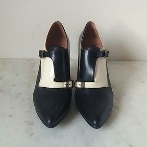 JOHN FLUEVOG - two tone block colour leather heels